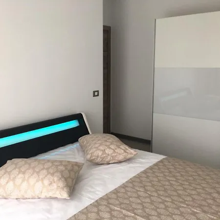 Umi Alezzi Apartment *